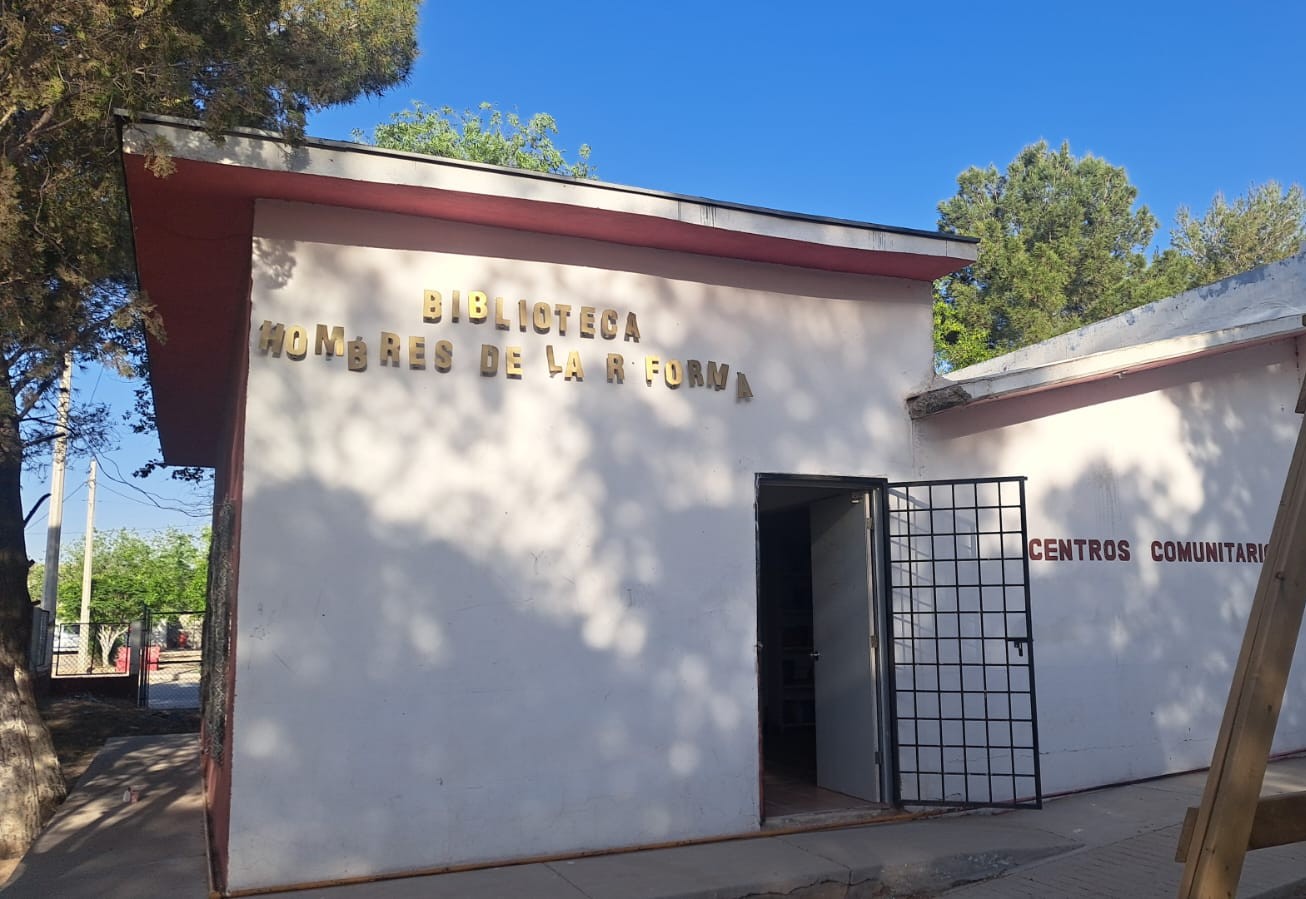 Biblioteca Pública Hombres de la Reforma